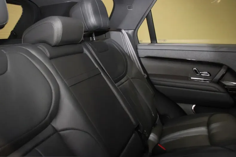 Land Rover Range Rover Sport din 2025 cu 24.990 km - oferta LAN217706 - foto 8