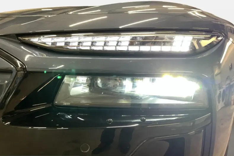 Audi A6 e-tron din 2025 cu 15.490 km - oferta AUD217715 - foto 11