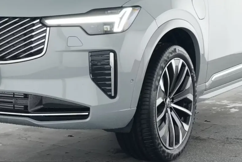 Volvo XC90 din 2025 cu 8.650 km - oferta VOL217727 - foto 6