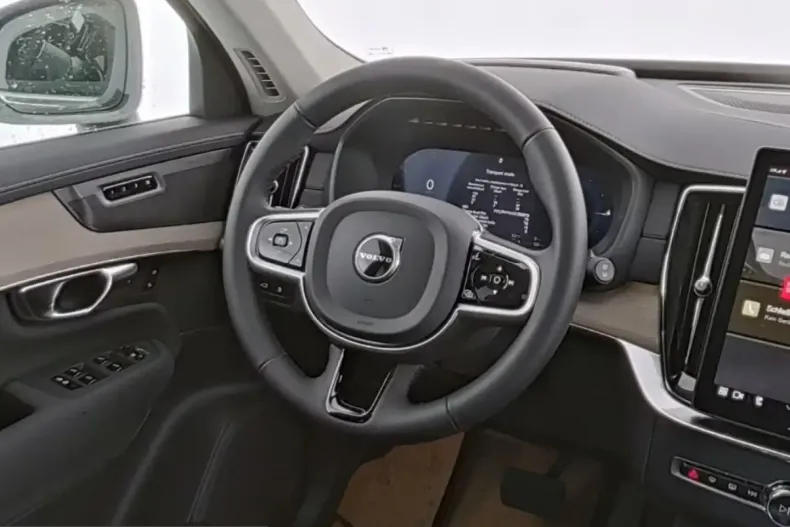 Volvo XC90 din 2025 cu 8.650 km - oferta VOL217727 - foto 12
