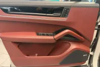 Porsche Cayenne din 2025 cu 27 km - oferta POR217728 - foto 11