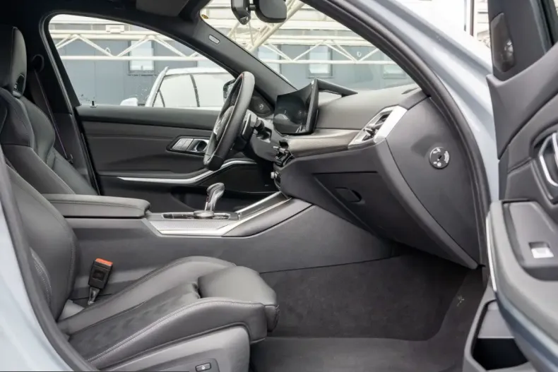 BMW M3 (Seria 3) din 2025 cu 14.327 km - oferta BMW217732 - foto 4