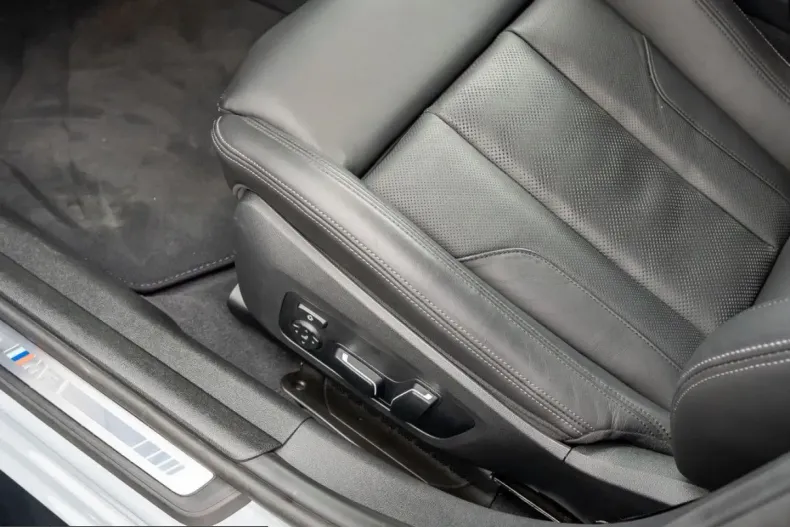 BMW M3 (Seria 3) din 2025 cu 14.327 km - oferta BMW217732 - foto 18