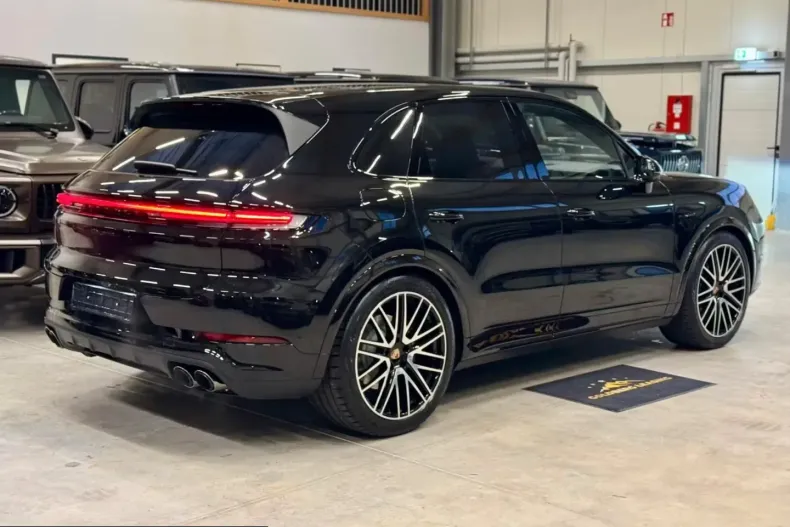 Porsche Cayenne din 2026 cu 0 km - oferta POR217742 - foto 8