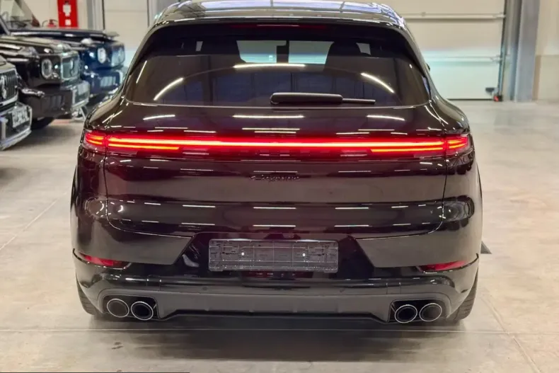 Porsche Cayenne din 2026 cu 0 km - oferta POR217742 - foto 11