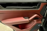 Porsche Cayenne din 2026 cu 0 km - oferta POR217742 - foto 19