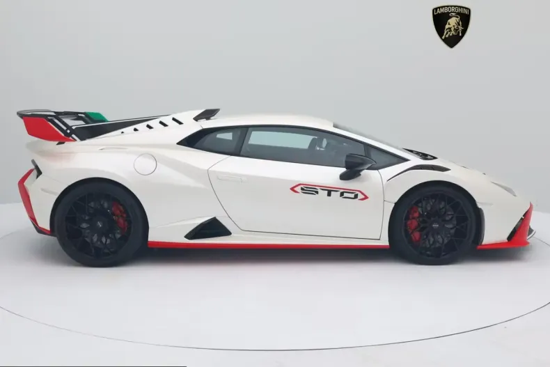 Lamborghini Huracán din 2024 cu 4.432 km - oferta LAM217748 - foto 6