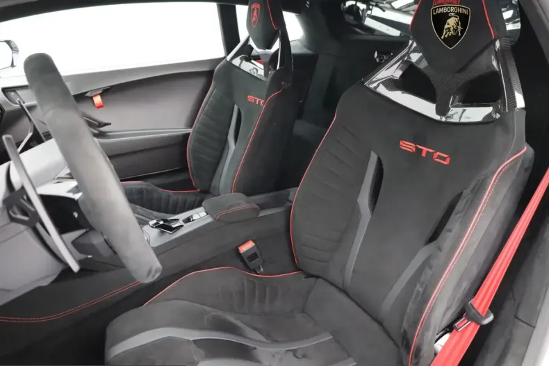 Lamborghini Huracán din 2024 cu 4.432 km - oferta LAM217748 - foto 7