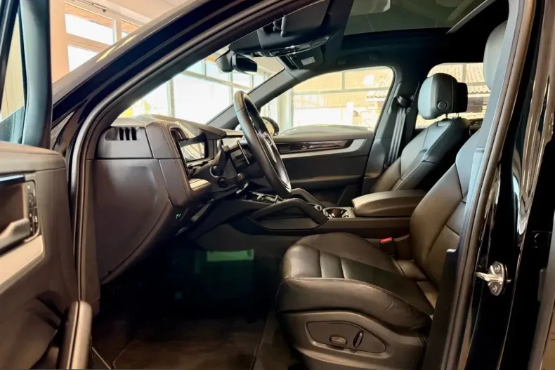 Porsche Cayenne din 2024 cu 17.987 km - oferta POR217760 - foto 7