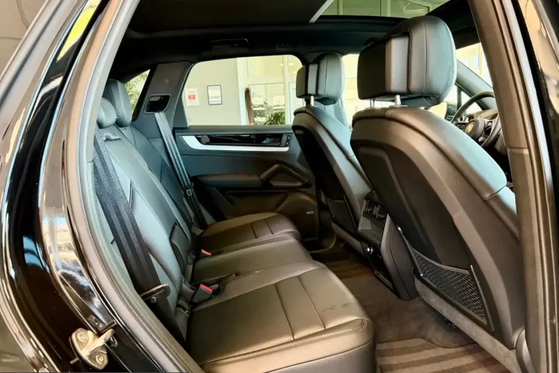 Porsche Cayenne din 2024 cu 17.987 km - oferta POR217760 - foto 10
