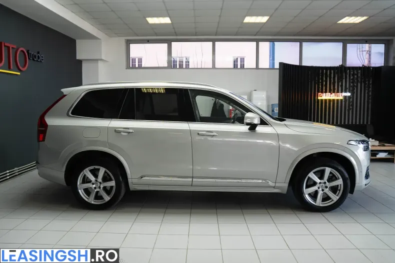 Volvo XC90 din 2022 cu 70.900 km - oferta VOL217762 - foto 5