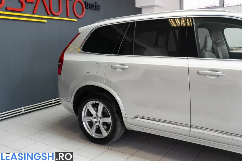 Volvo XC90 din 2022 cu 70.900 km - oferta VOL217762 - foto 7