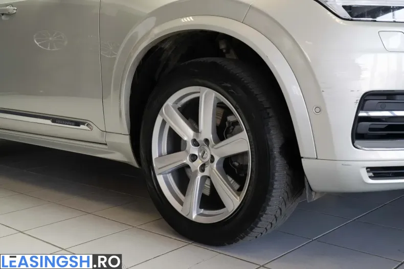 Volvo XC90 din 2022 cu 70.900 km - oferta VOL217762 - foto 9