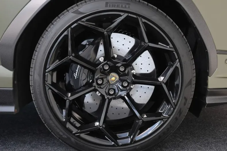 Lamborghini Urus din 2024 cu 39.300 km - oferta LAM217765 - foto 15