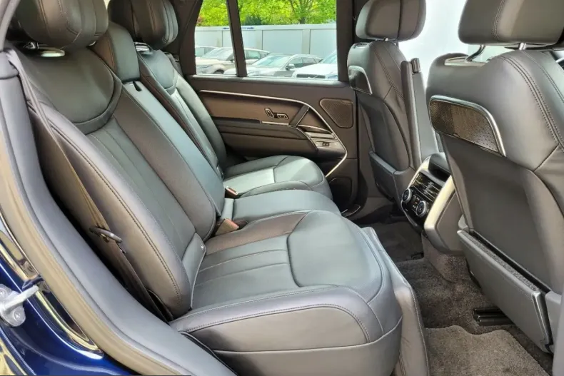 Land Rover Range Rover din 2023 cu 59.845 km - oferta LAN217767 - foto 11