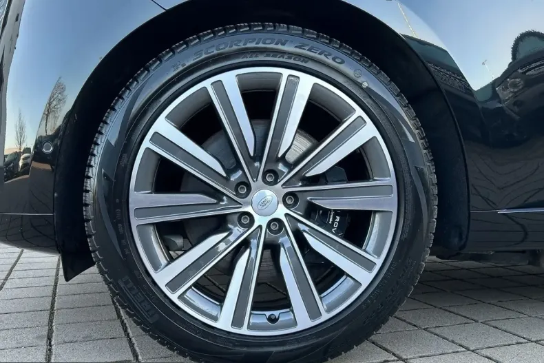 Land Rover Range Rover din 2023 cu 56.200 km - oferta LAN217770 - foto 9