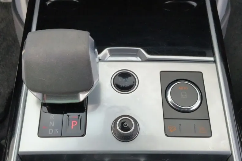 Land Rover Range Rover din 2023 cu 67.705 km - oferta LAN217772 - foto 10