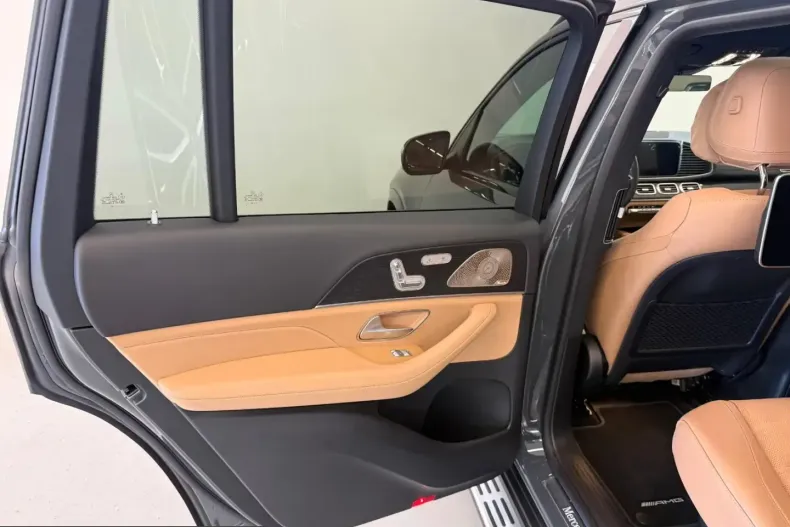 Mercedes-Benz GLS 450 (Clasa GLS) din 2025 cu 12.600 km - oferta MER217790 - foto 13
