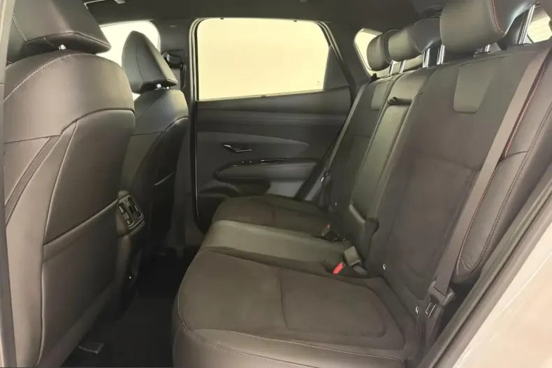 Hyundai Tucson din 2025 cu 10 km - oferta HYU217799 - foto 13