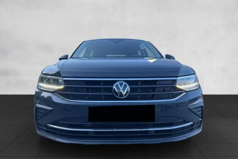 Volkswagen Tiguan din 2023 cu 40.800 km - oferta VOL217802 - foto 2
