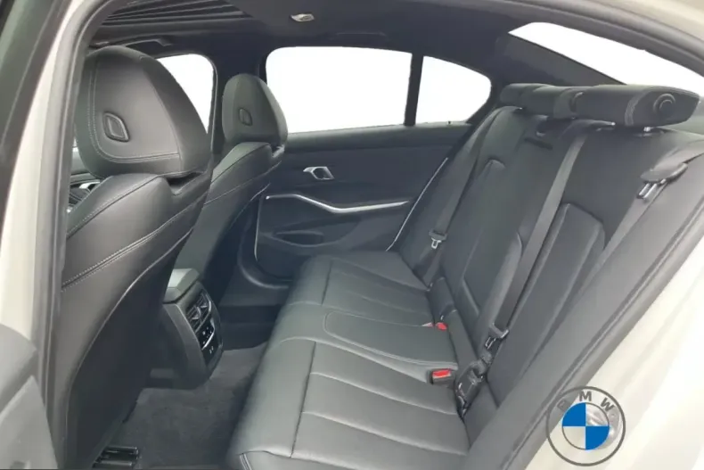 BMW 330 (Seria 3) din 2024 cu 34.000 km - oferta BMW217807 - foto 10