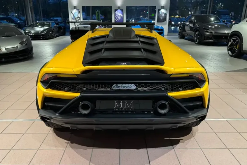 Lamborghini Huracán din 2025 cu 902 km - oferta LAM217808 - foto 9