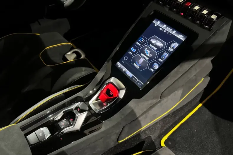 Lamborghini Huracán din 2025 cu 902 km - oferta LAM217808 - foto 22