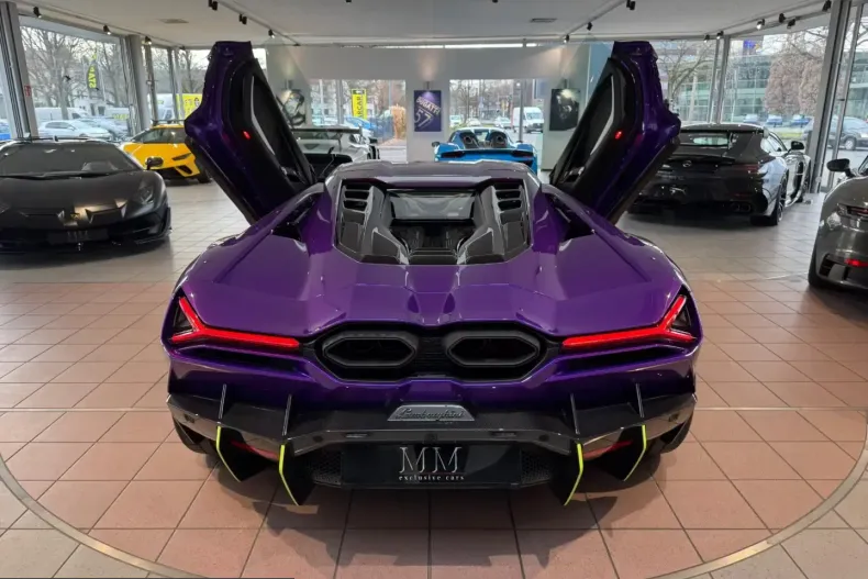 Lamborghini Revuelto din 2025 cu 74 km - oferta LAM217813 - foto 2