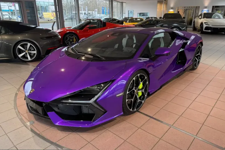 Lamborghini Revuelto din 2025 cu 74 km - oferta LAM217813 - foto 3