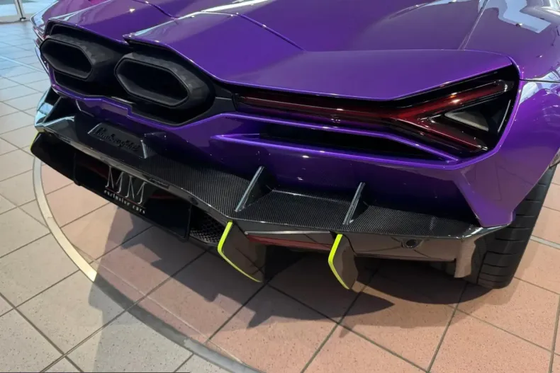 Lamborghini Revuelto din 2025 cu 74 km - oferta LAM217813 - foto 8