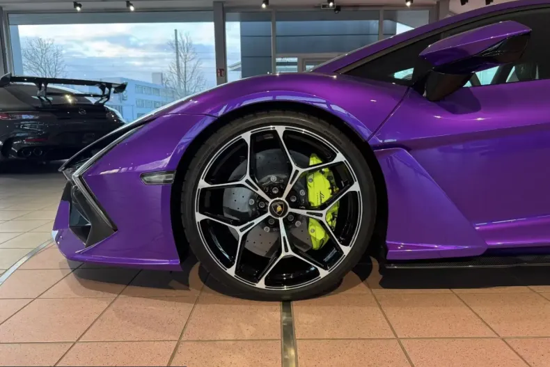 Lamborghini Revuelto din 2025 cu 74 km - oferta LAM217813 - foto 11