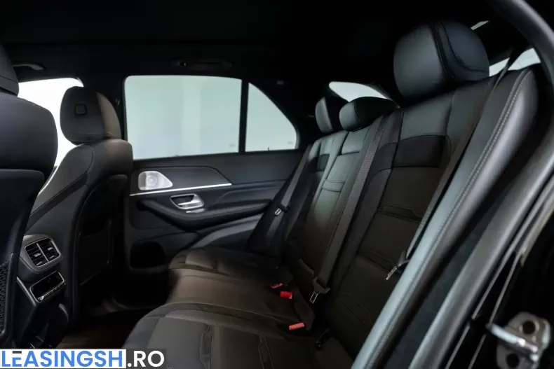 Mercedes-Benz GLE 63 AMG (Clasa GLE) din 2024 cu 19.800 km - oferta MER217816 - foto 18