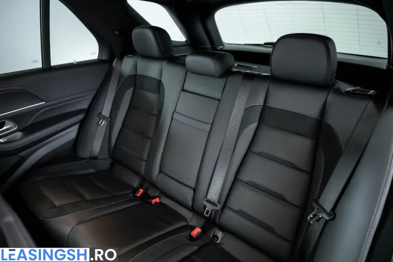 Mercedes-Benz GLE 63 AMG (Clasa GLE) din 2024 cu 19.800 km - oferta MER217816 - foto 19