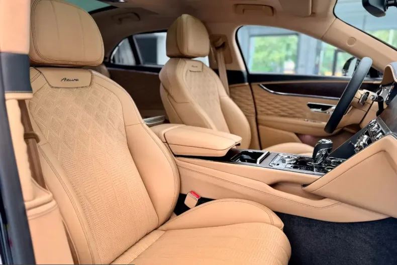 Bentley Azure din 2024 cu 29.800 km - oferta BEN217825 - foto 13