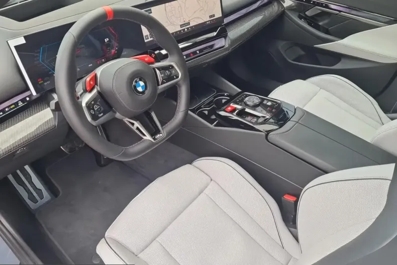 BMW M5 (Seria 5) din 2025 cu 2.208 km - oferta BMW217838 - foto 16