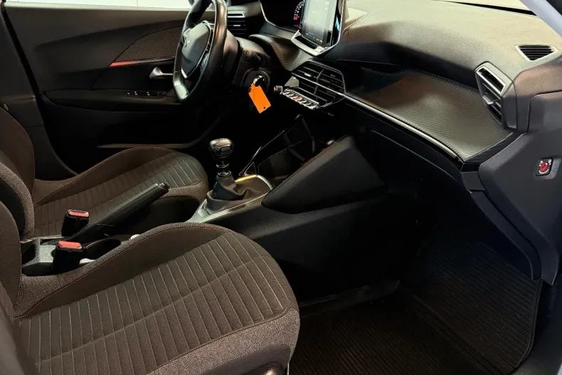 Peugeot 2008 din 2021 cu 119.000 km - oferta PEU217841 - foto 3