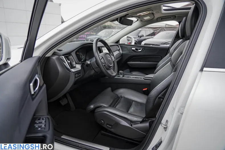 Volvo XC60 din 2022 cu 106.450 km - oferta VOL217851 - foto 11