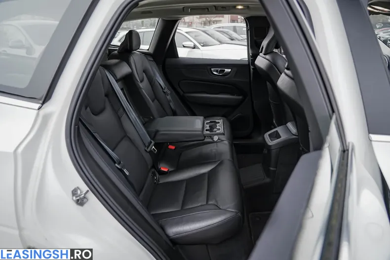 Volvo XC60 din 2022 cu 106.450 km - oferta VOL217851 - foto 14