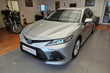 Toyota Camry din 2023 - oferta TOY217865