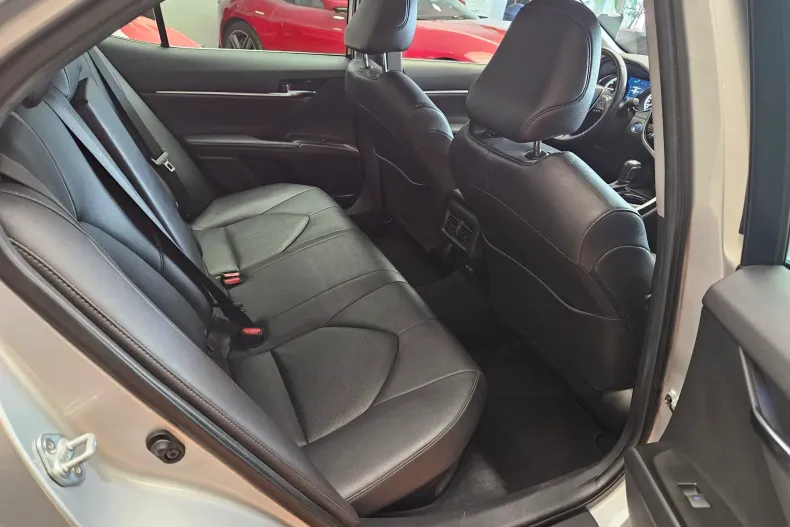 Toyota Camry din 2023 cu 77.200 km - oferta TOY217865 - foto 15