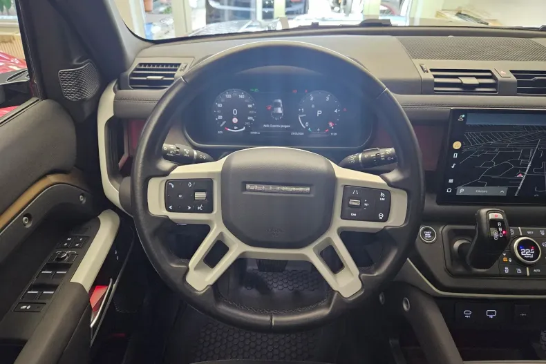 Land Rover Defender din 2022 cu 57.350 km - oferta LAN217866 - foto 13