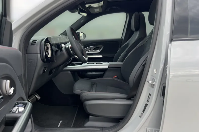 Mercedes-Benz GLB (Clasa GLB) din 2026 cu 10 km - oferta MER217875 - foto 12