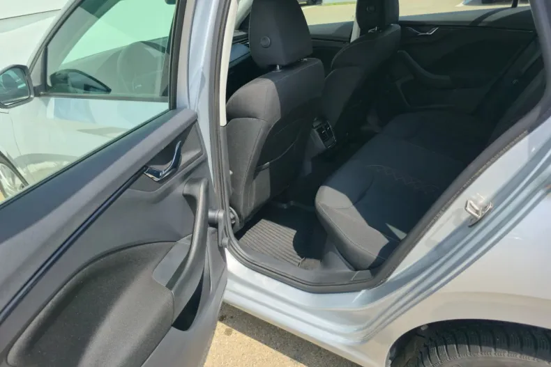 Skoda Scala din 2021 cu 54.149 km - oferta SKO217878 - foto 15