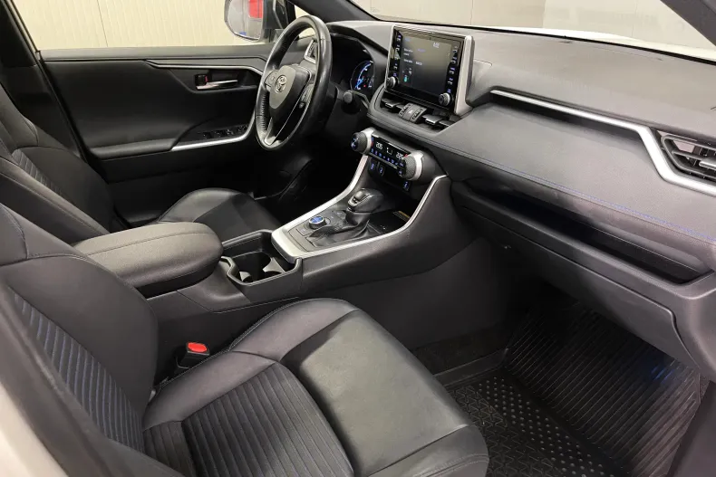 Toyota RAV4 din 2021 cu 86.575 km - oferta TOY217888 - foto 10