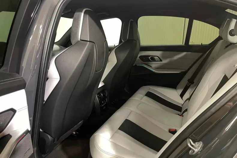 BMW M3 (Seria 3) din 2022 cu 71.871 km - oferta BMW217890 - foto 13
