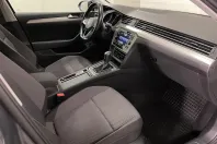 Volkswagen Passat din 2021 cu 150.173 km - oferta VOL217892 - foto 10