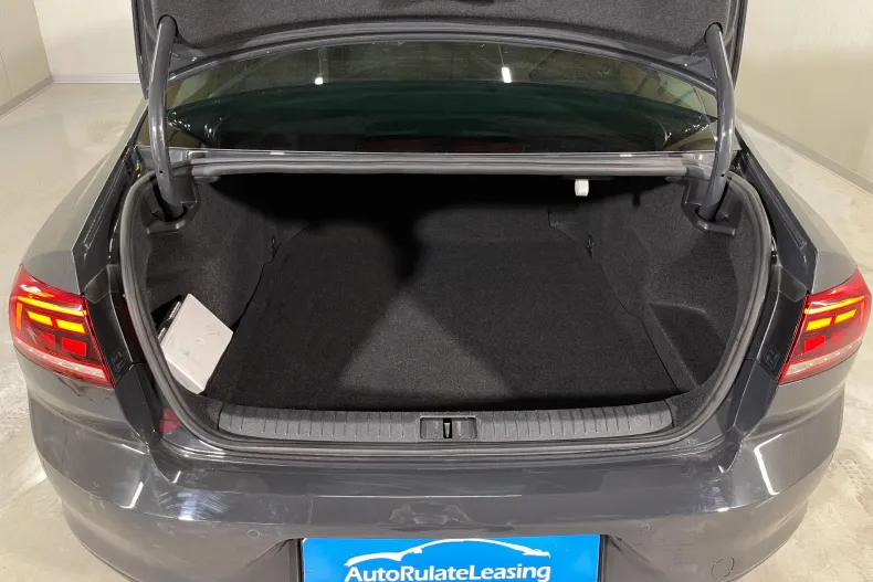 Volkswagen Passat din 2021 cu 150.173 km - oferta VOL217892 - foto 12