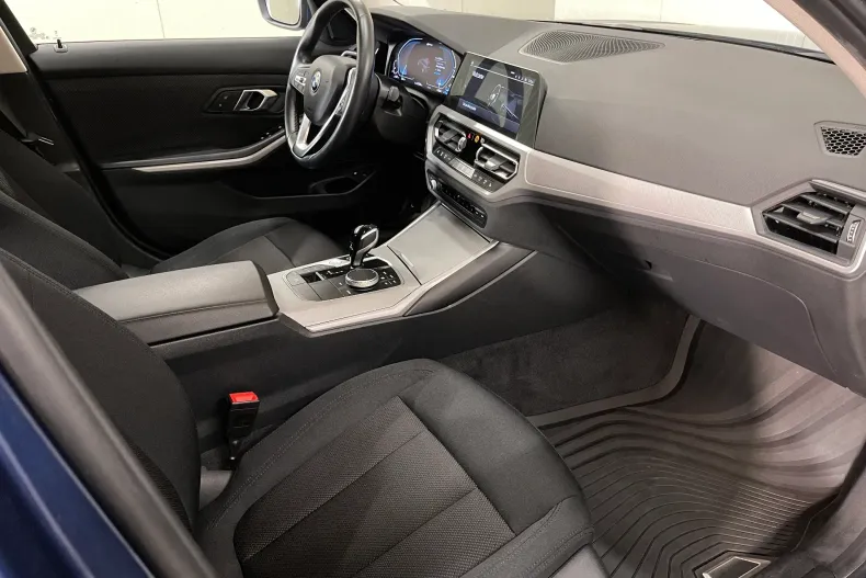 BMW 320e (Seria 3) din 2022 cu 61.610 km - oferta BMW217894 - foto 10