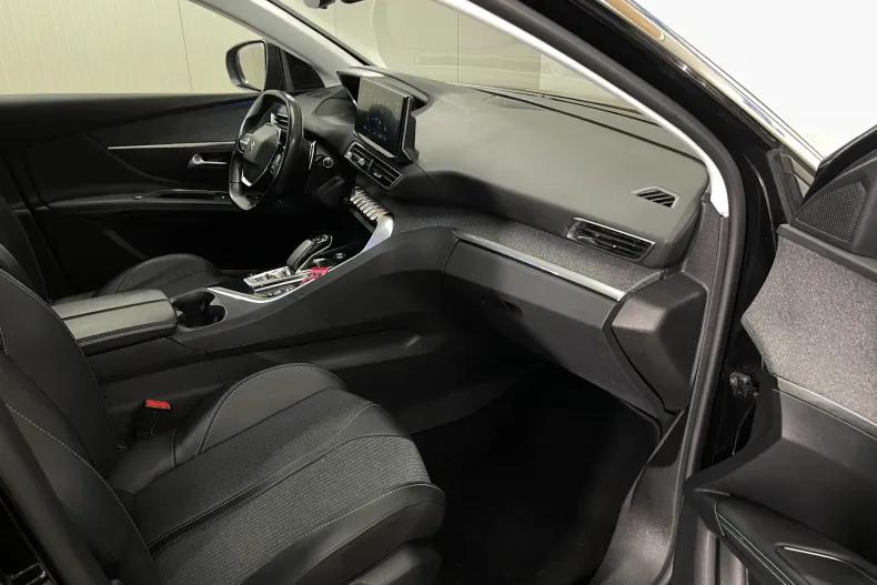 Peugeot 3008 din 2022 cu 97.683 km - oferta PEU217896 - foto 9