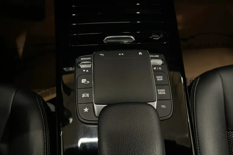 Mercedes-Benz CLA 200 (Clasa CLA) din 2020 cu 100.610 km - oferta MER217902 - foto 27